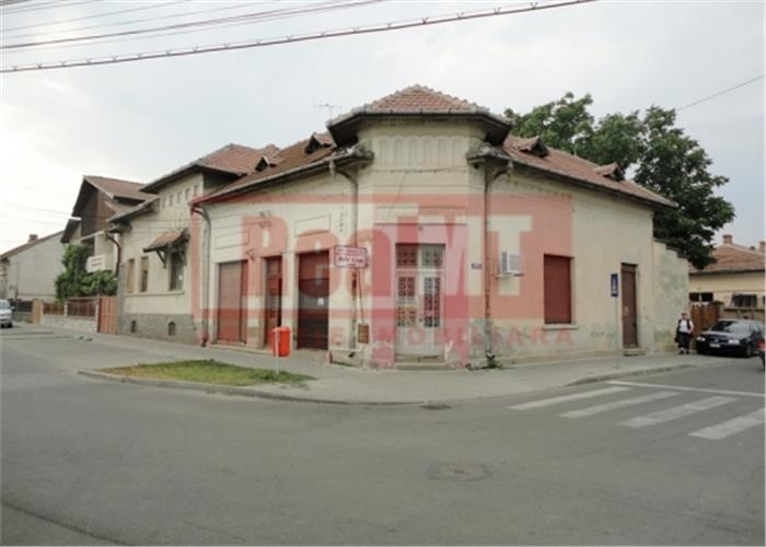 Casa cu 2 spatii comerciale de vanzare Alba Iulia Centru